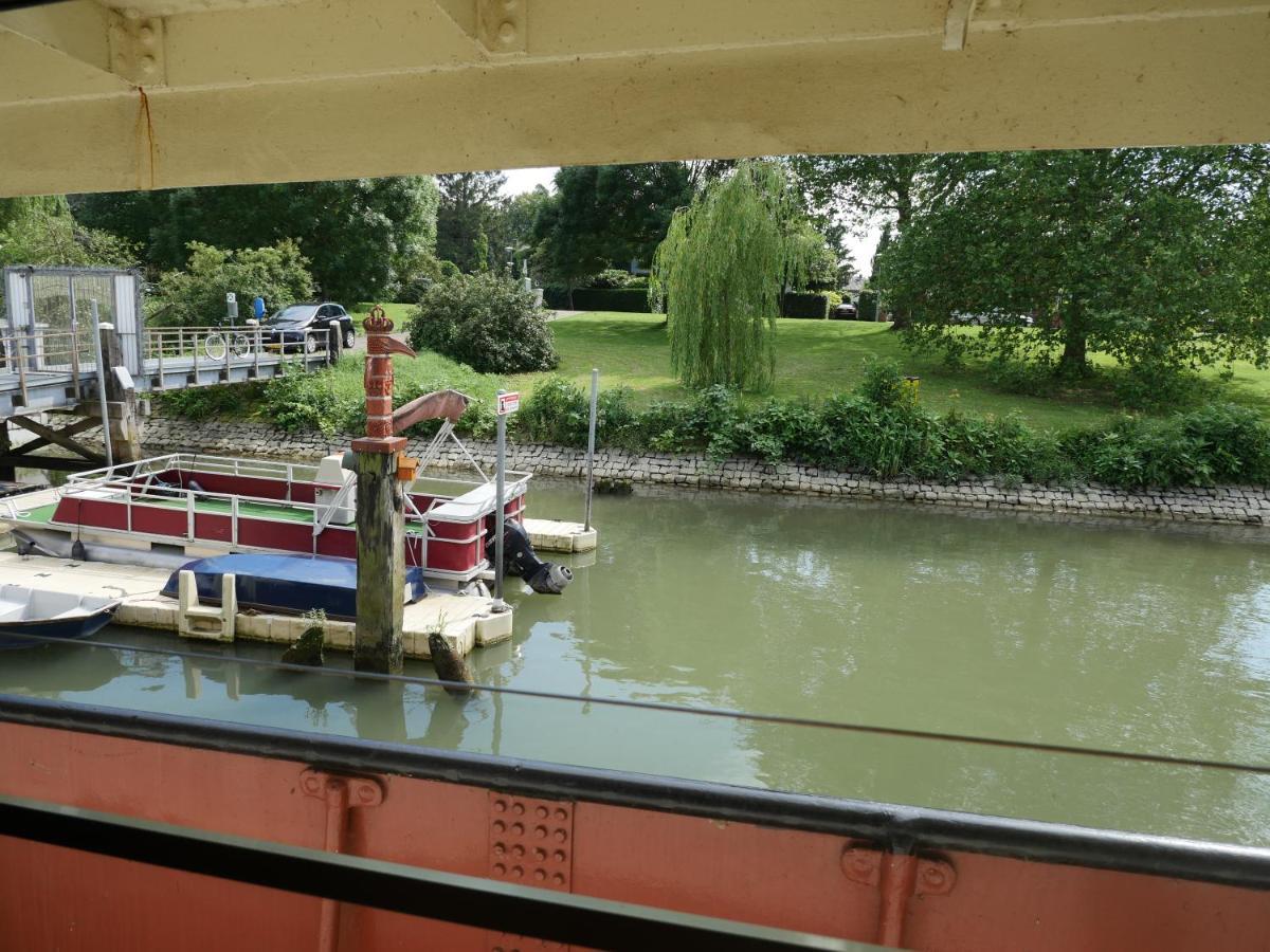 Bed and Breakfast De Logeerboot Dordrecht Exterior foto