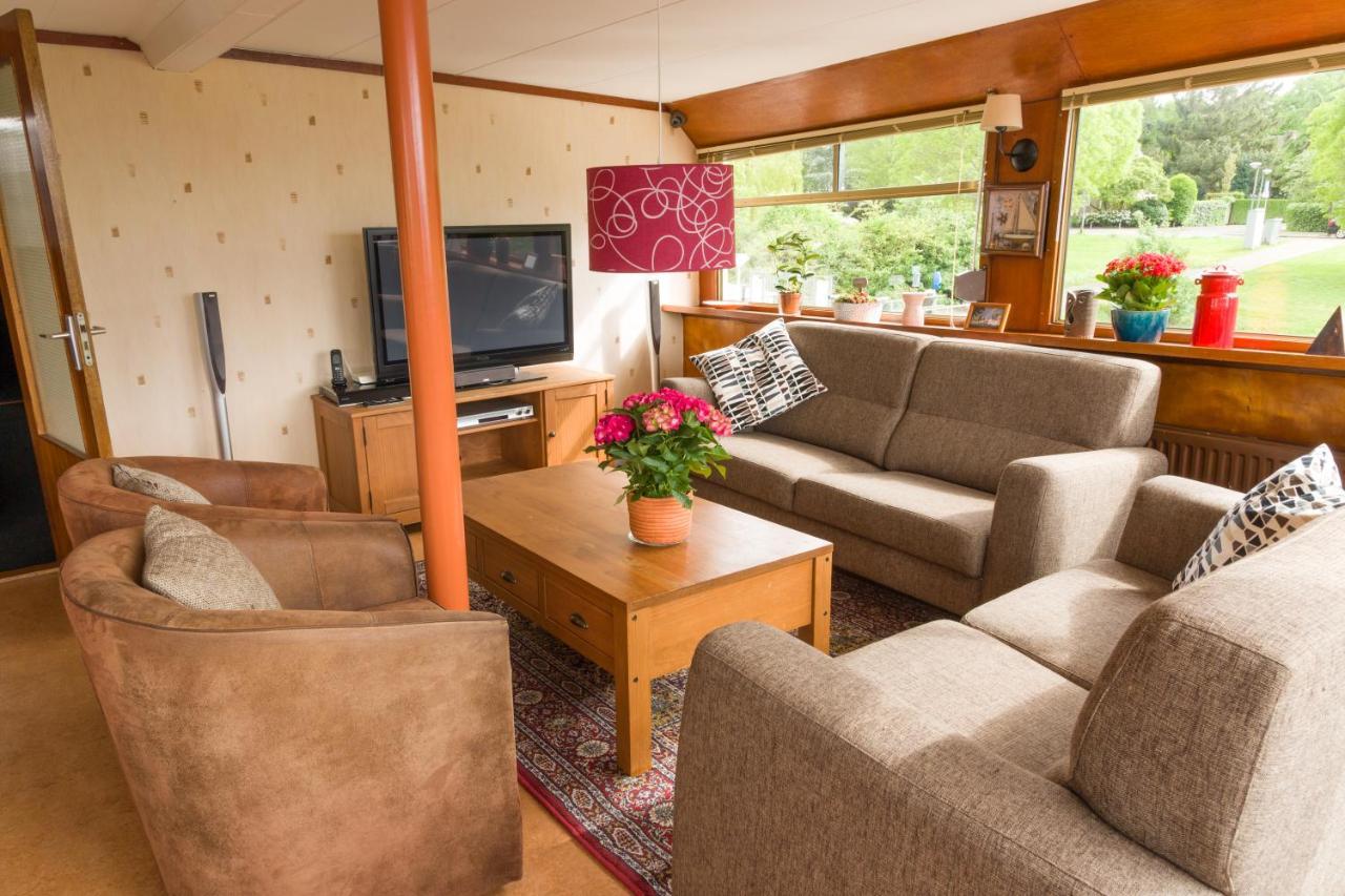 Bed and Breakfast De Logeerboot Dordrecht Exterior foto