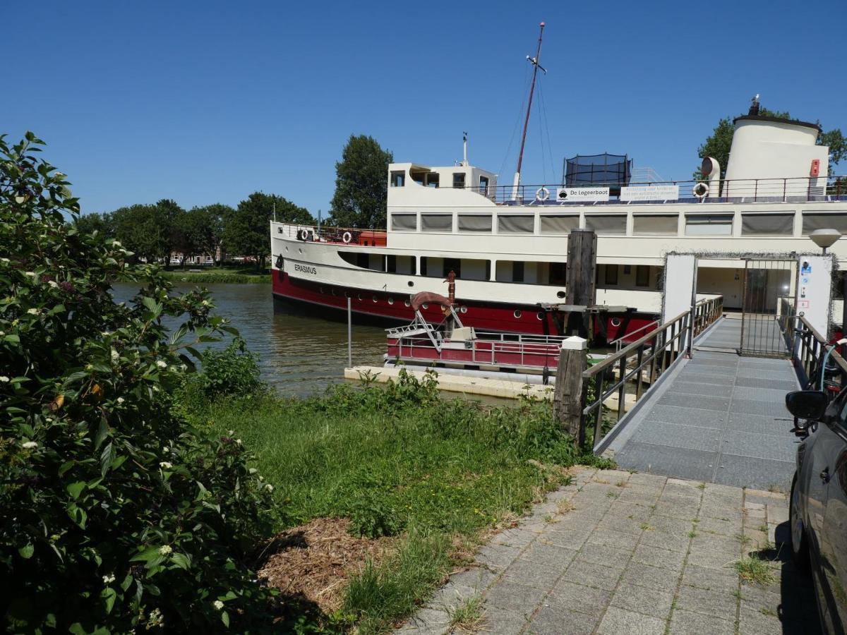 Bed and Breakfast De Logeerboot Dordrecht Exterior foto