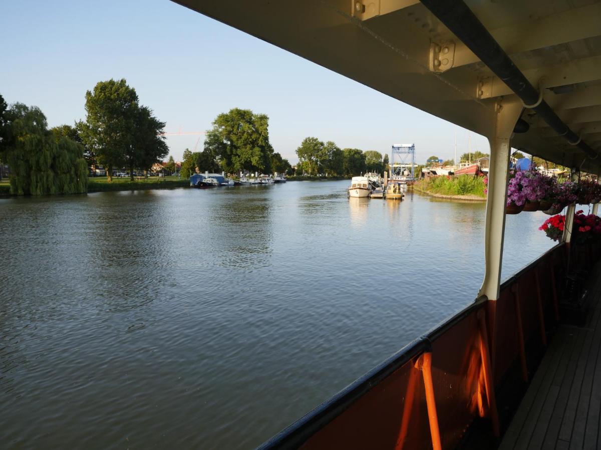 Bed and Breakfast De Logeerboot Dordrecht Exterior foto