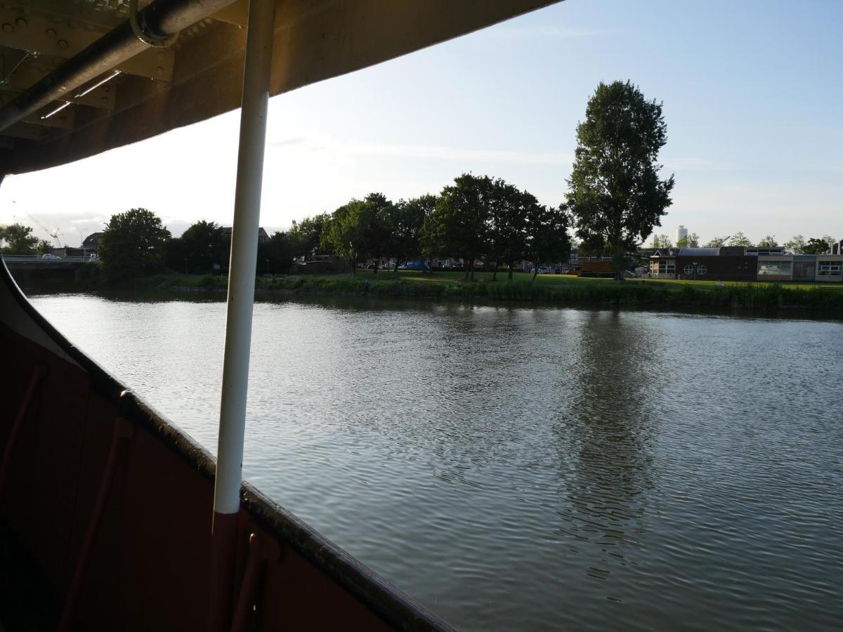 Bed and Breakfast De Logeerboot Dordrecht Exterior foto