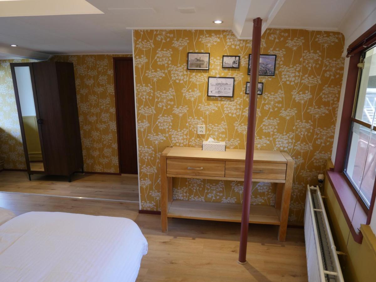 Bed and Breakfast De Logeerboot Dordrecht Exterior foto