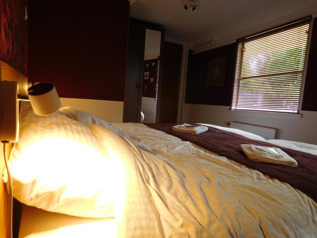 Bed and Breakfast De Logeerboot Dordrecht Exterior foto